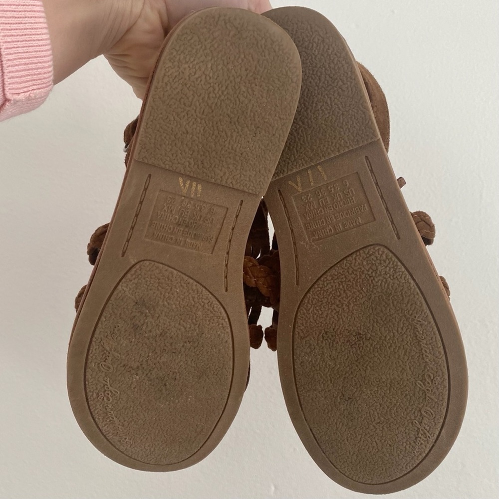 American Eagle Brown Suede Fringe Sandals | Boho/Western Style | Brass Buckle - Picture 9 of 9